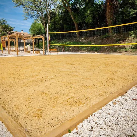 Moderne A Avec Piscine Partagee *